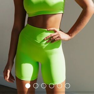 Vitality Pulse® Volley Short - Neon Green